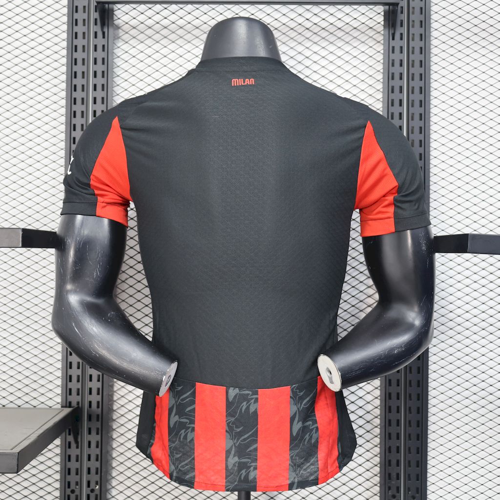 CAMISA VERSÃO PLAYER DO MILAN 25/26 VERMELHO E PRETO