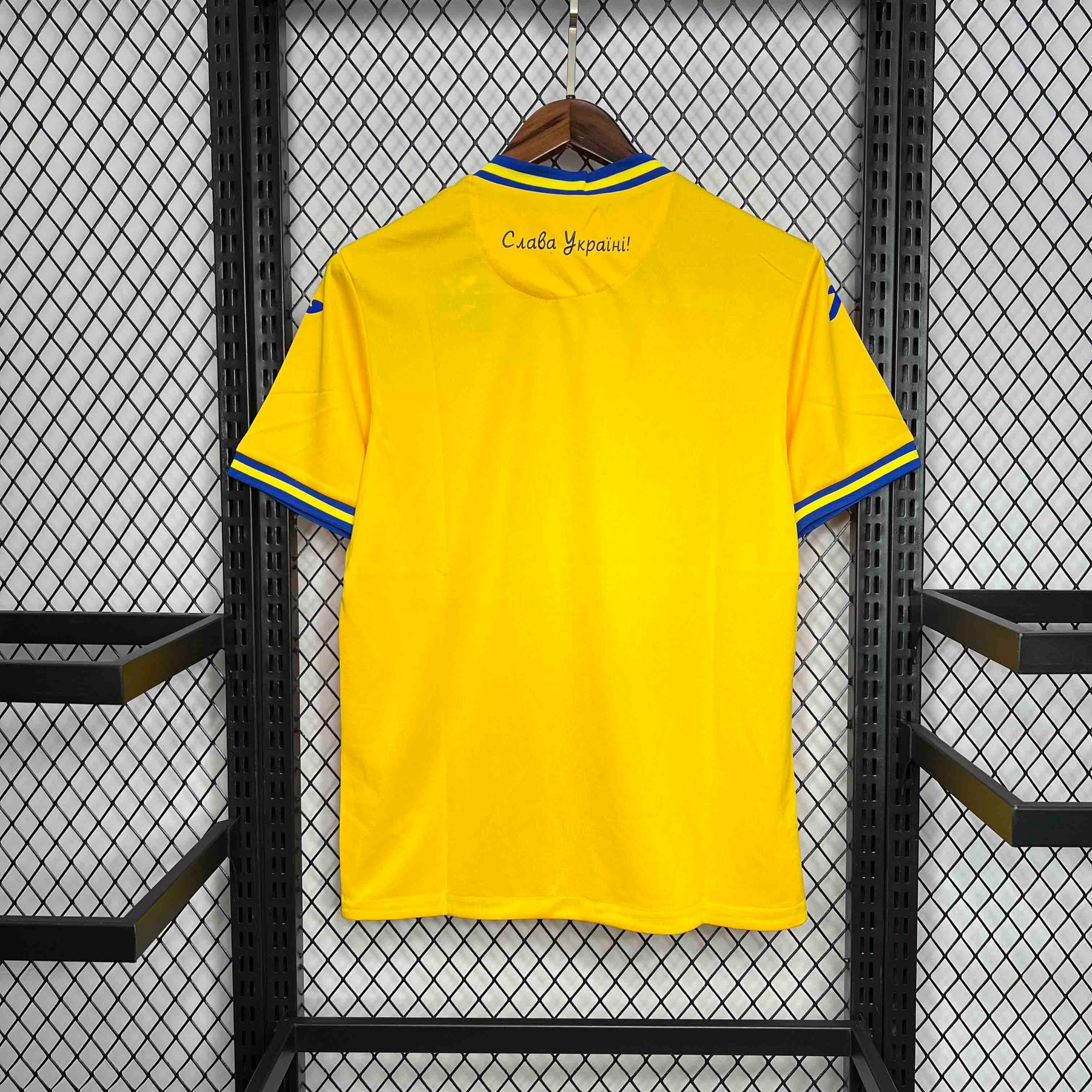 CAMISA DA SELEÇÃO DA UCRANIA 25/26 AMARELO