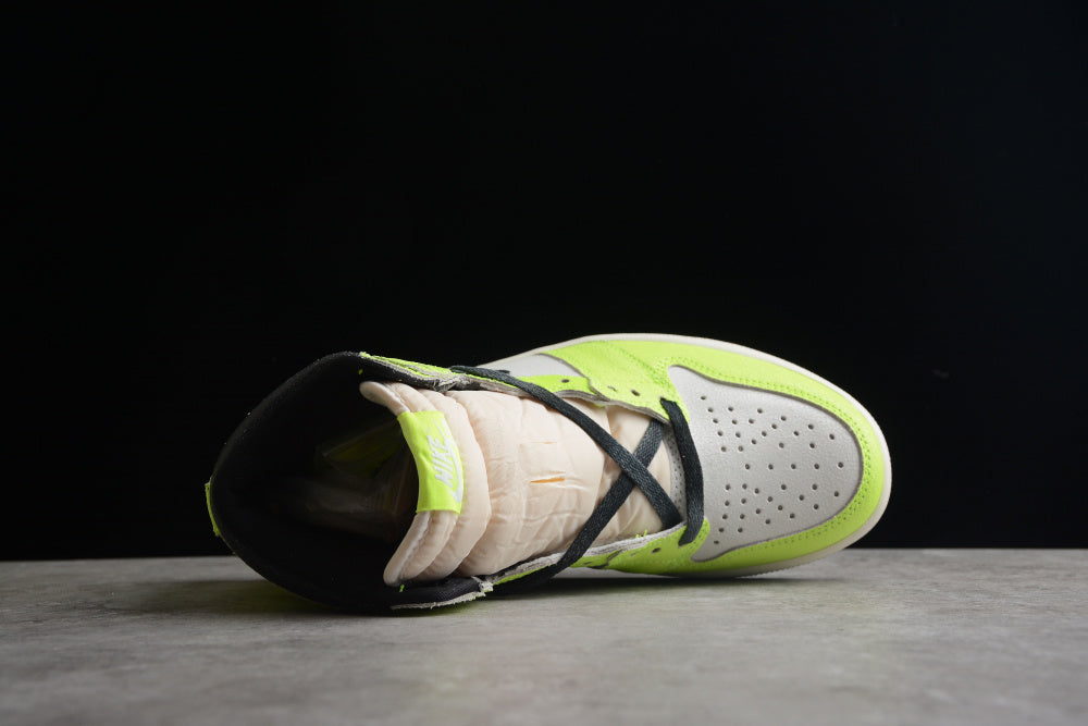 AIR JORDAN 1 HIGH OG VISIONAIRE VOLT