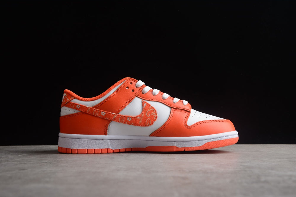 DUNK LOW ESSENTIAL ORANGE PAISLEY