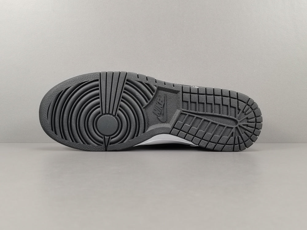 DUNK LOW LIGHT IRON ORE