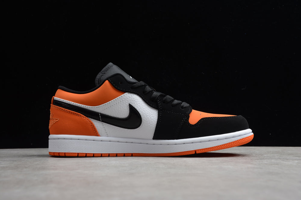 AIR JORDAN 1 LOW HATTERED BACKBOARD
