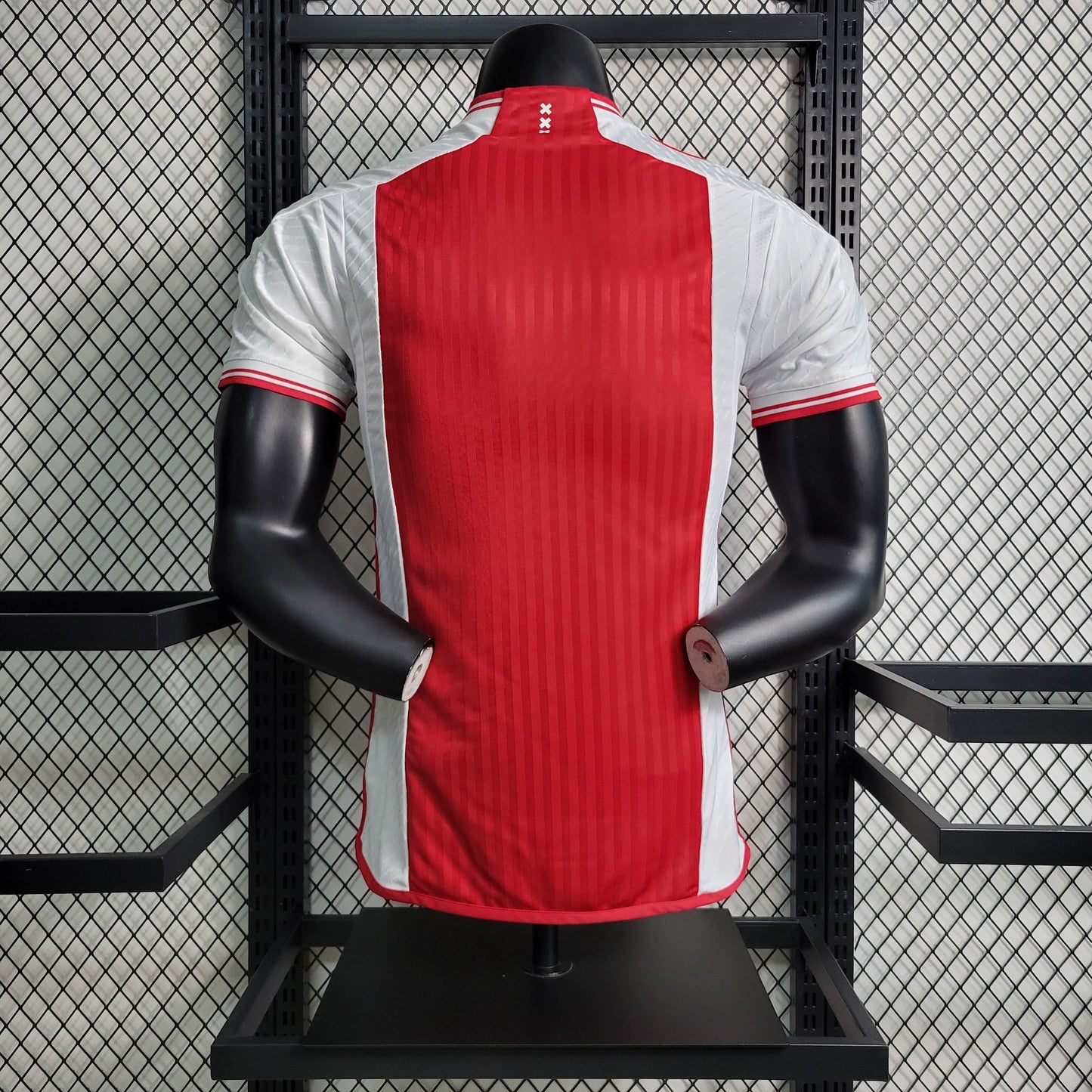 CAMISA VERSÃO PLAYER DO AJAX 23/24 VERMELHO E BRANCO