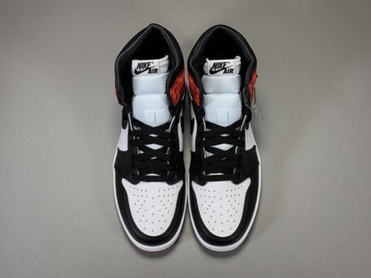 AIR JORDAN 1 HIGH RETRO HIGH SATIN BLACK TOE