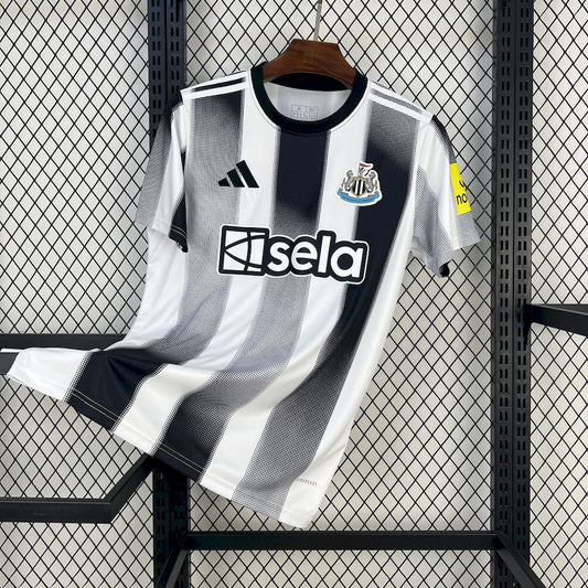 CAMISA DO NEWCASTLE 25/26 BRANCO E PRETO