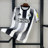 CAMISA DO NEWCASTLE 25/26 BRANCO E PRETO