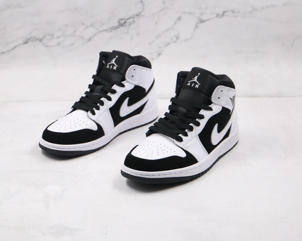 AIR JORDAN 1 MID TUXEDO