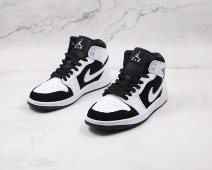 AIR JORDAN 1 MID TUXEDO