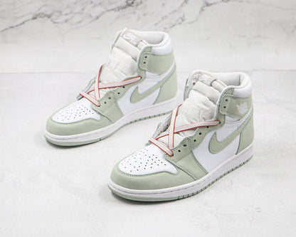 AIR JORDAN 1 RETRO HIGH OG SEAFOAM