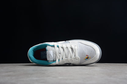 DUNK LOW ICE BLUE